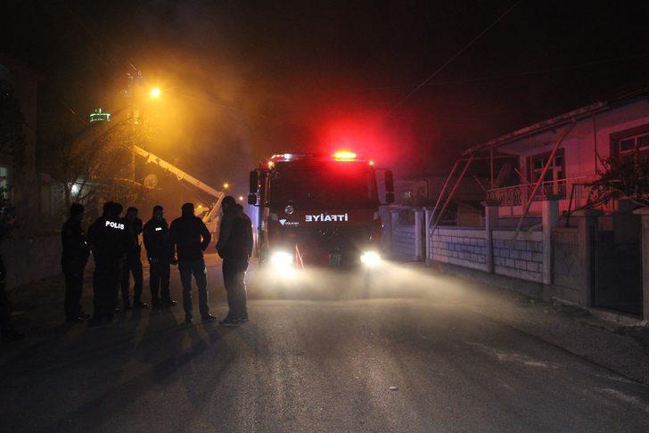 Nefeslerin tutulduğu an! Önce kapıyı çaldı, ardından... G2