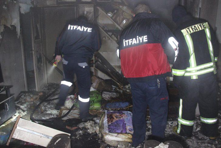 Nefeslerin tutulduğu an! Önce kapıyı çaldı, ardından... G3