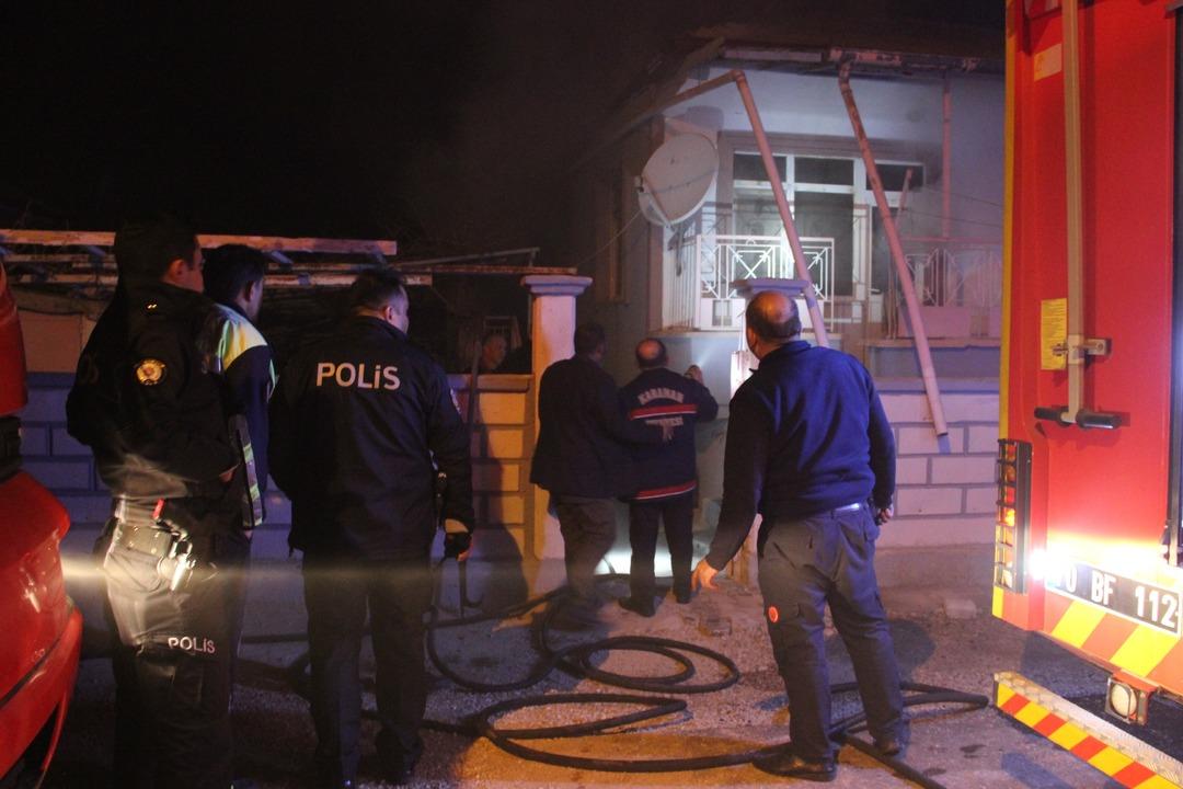 Nefeslerin tutulduğu an! &Ouml;nce kapıyı &ccedil;aldı, ardından...