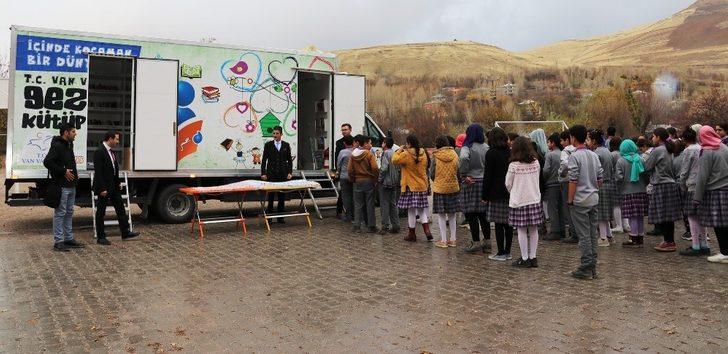 Kitaplar okuyucunun ayağına götürülüyor G2