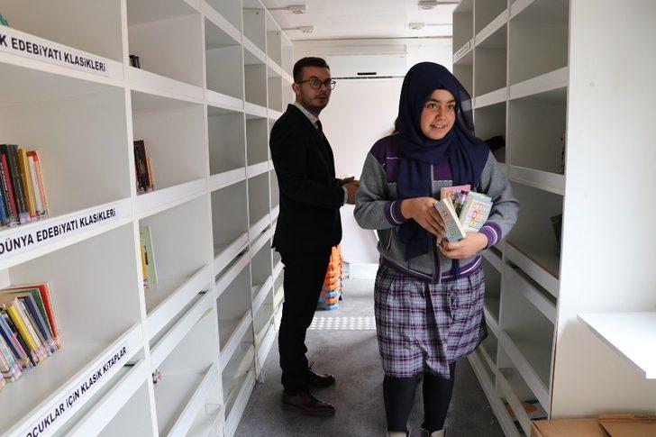 Kitaplar okuyucunun ayağına götürülüyor G3