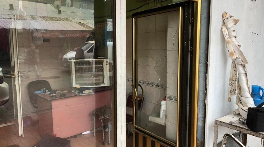 Kağızman&rsquo;da işyerlerine saldırı