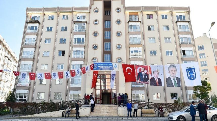 Başkent&rsquo;e yeni bir gen&ccedil;lik merkezi daha