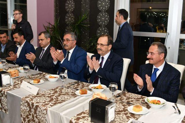 Başkan Şahin: “Esnafın sorunlarını ortak akılla çözeceğiz”