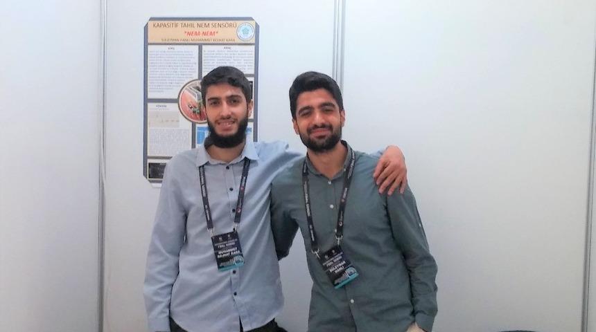 NE&Uuml; &ouml;ğrencileri T&Uuml;BİTAK yarışmasında birinci oldu