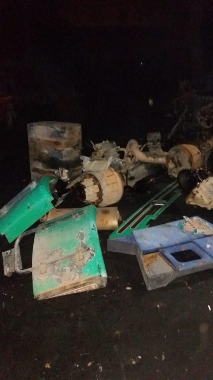 Çaldıkları kamyonun parçalarını satmak isterken yakalandılar G5