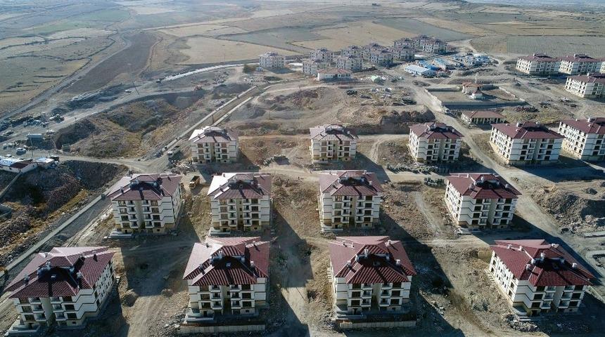 TOKİ Konutlarında Çevre Düzenleme Çalışmaları Yapıldı