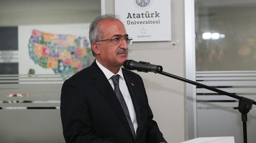 Atat&uuml;rk &Uuml;niversitesi dil ve k&uuml;lt&uuml;r anlamında bir ilke imza attı