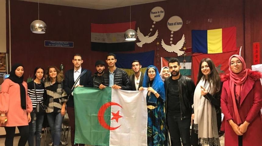 İzmit&rsquo;te Cezayir k&uuml;lt&uuml;r&uuml; tanıtıldı