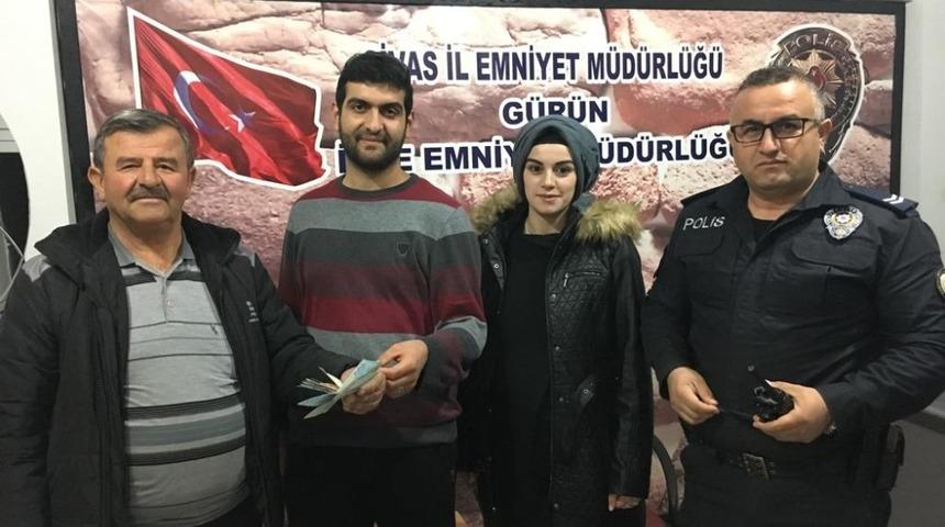 Melek Ahmet&rsquo;ten &ouml;rnek hareket