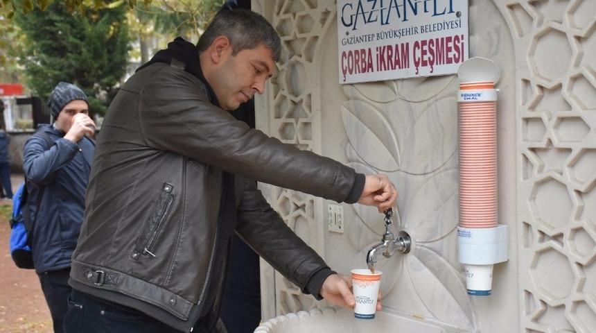 Soğuk kış g&uuml;nlerinde insanın i&ccedil;ini ısıtan &ccedil;eşmeler