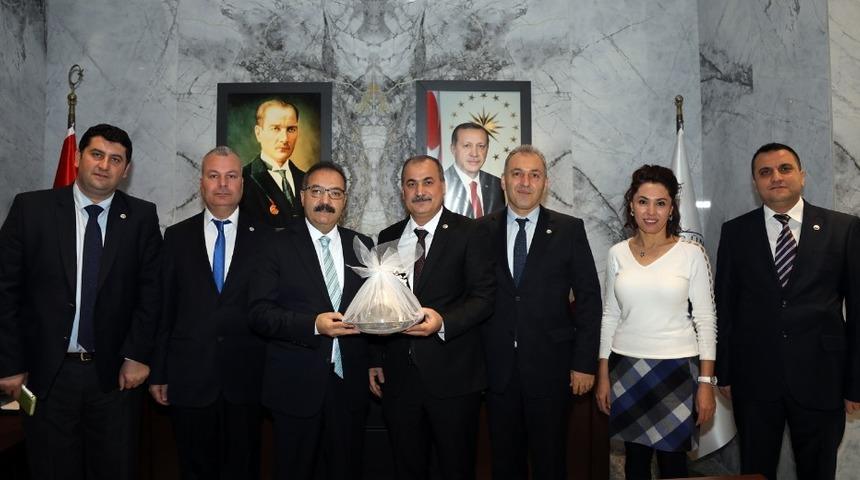 Eğitim-Bir-Sen&rsquo;den Rekt&ouml;r G&uuml;r&rsquo;e ziyaret