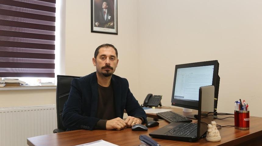 BE&Uuml; akademisyenine &lsquo;En İyi Bildiri&rsquo; &ouml;d&uuml;l&uuml;