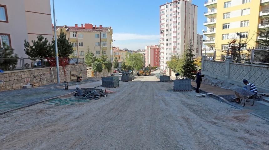 Ki&ccedil;ik&ouml;y Mahallesine Kaldırım Ve Otopark