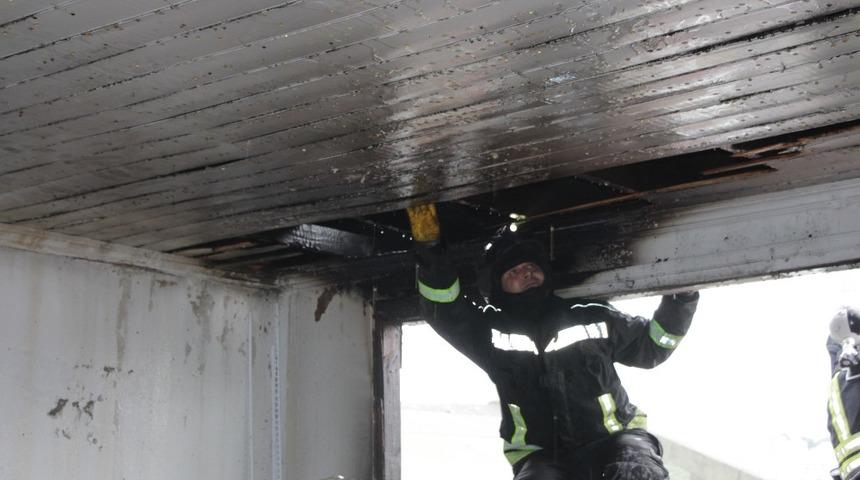 &Ccedil;atı yangını korkuttu