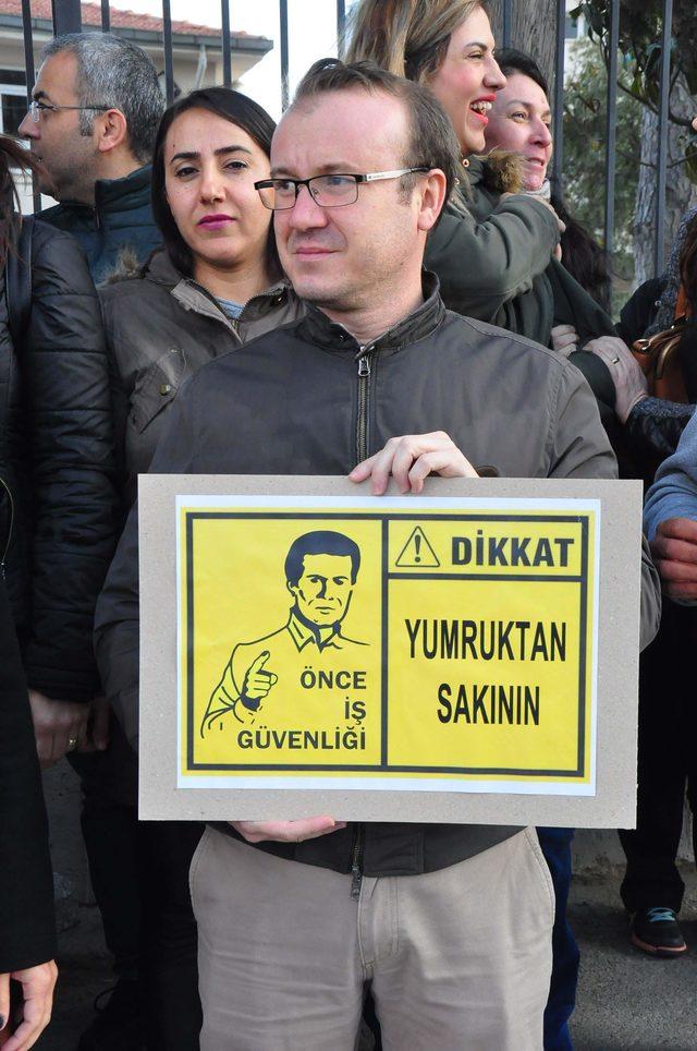 İzmir de &ouml;ğrencinin ağabeyinden &ouml;ğretmene saldırı 2