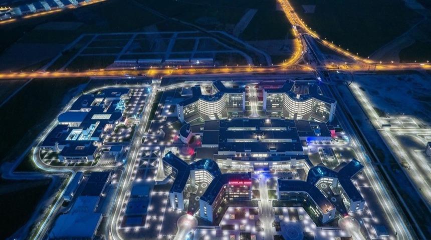 Şehir Hastanesi&rsquo;nde 7 ayda 1 milyon 72 bin 331 hasta muayene edildi