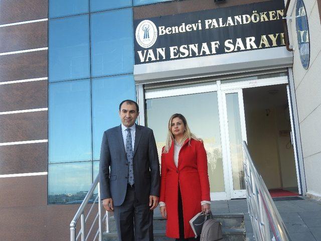 Van Büyükşehir Belediye Başkan Aday Adayı Asena Türkoğlu Ateş’ten Van ESOB’a ziyaret