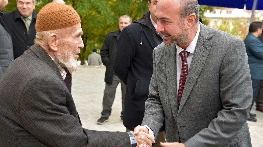 Başkan Pekyatırmacı, &ldquo;En &ouml;nemli &ouml;nceliğimiz, milli birlik ve beraberliğimizdir&rdquo;