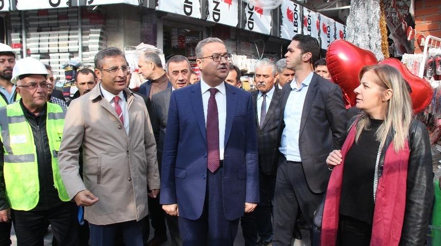 Mersin yenilenen çiçek pasajına 1 ay sonra kavuşuyor