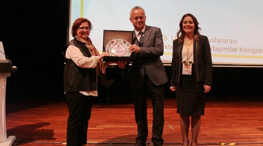 1. Uluslararası Hemşirelikte G&uuml;ncel Yaklaşımlar Kongresi başladı