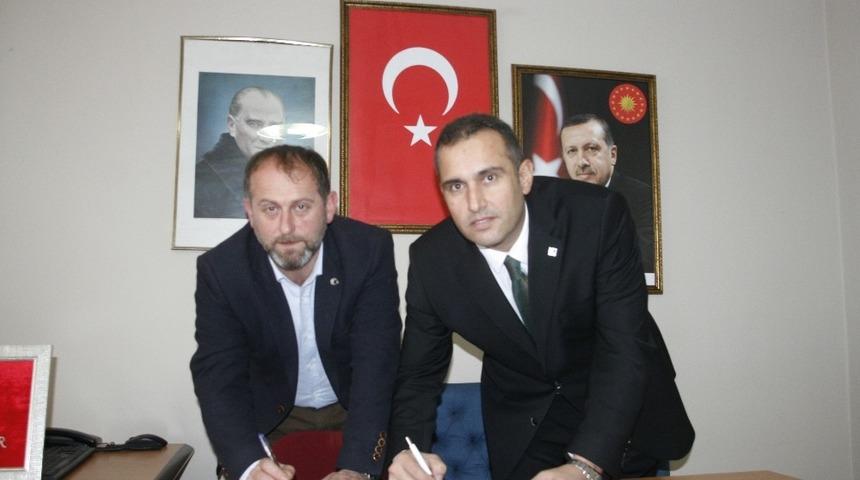 İskender, Yomra&rsquo;ya hizmet i&ccedil;in belediye başkan aday adayı oldu