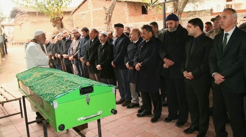 Vali Kaymak, Amasya&rsquo;da cenazeye katıldı