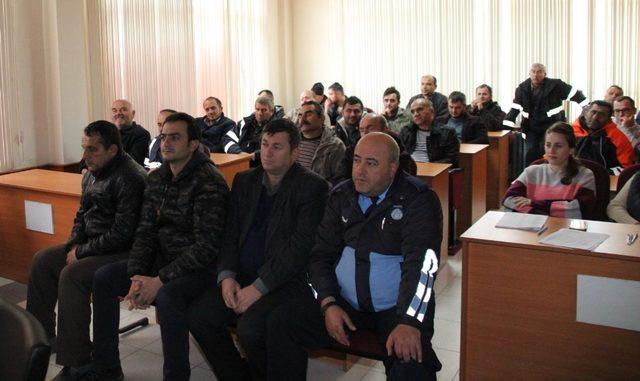 Belediye personeline ‘İş Sağlığı ve İş Güvenliği’ semineri