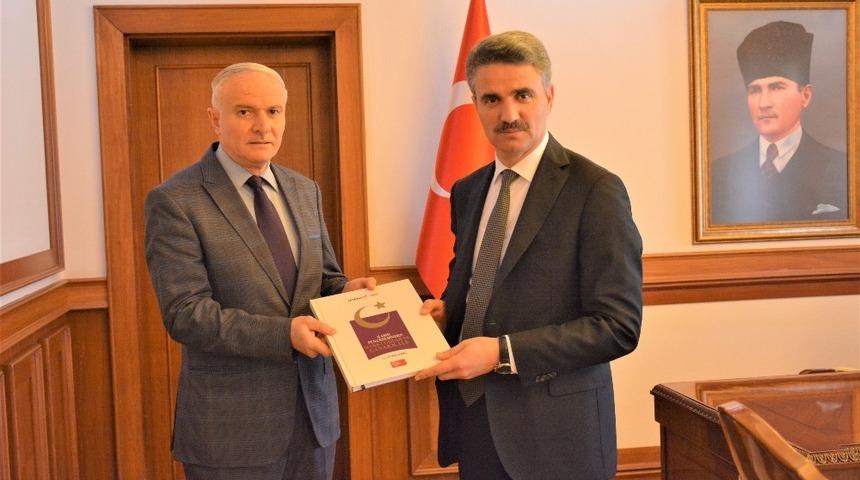 -BİK M&uuml;d&uuml;r&uuml; Abacı&rsquo;dan, Vali Baruş&rsquo;a &lsquo;Hayırlı Olsun&rsquo; ziyareti