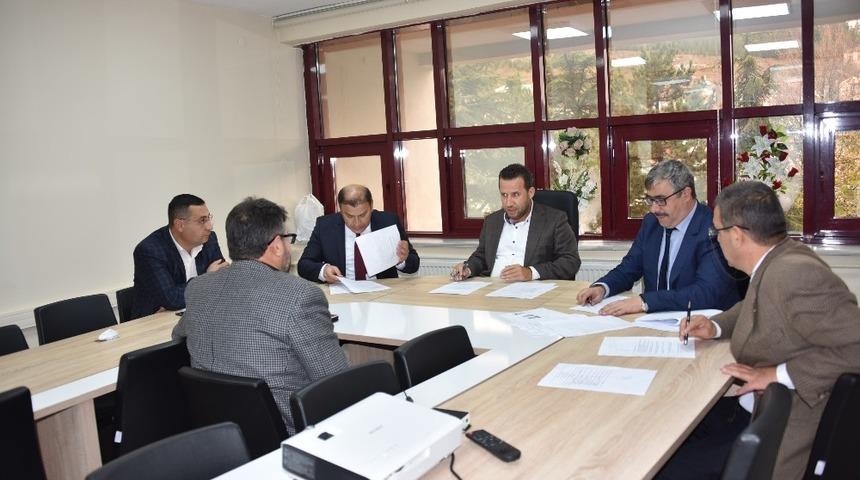 Boz&uuml;y&uuml;k Belediyesi&rsquo;nde g&ouml;revde y&uuml;kselme sınavı