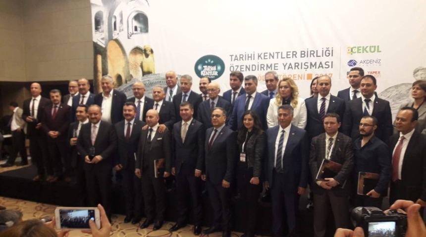 Yazıhan Belediyesi&rsquo;ne başarı &ouml;d&uuml;l&uuml; verildi