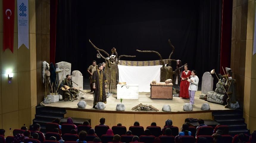 &Ccedil;ocuklar i&ccedil;in tiyatro zamanı