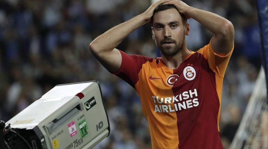 Galatasaray'a bir sakatlık şoku daha! Şimdi de Sinan G&uuml;m&uuml;ş...