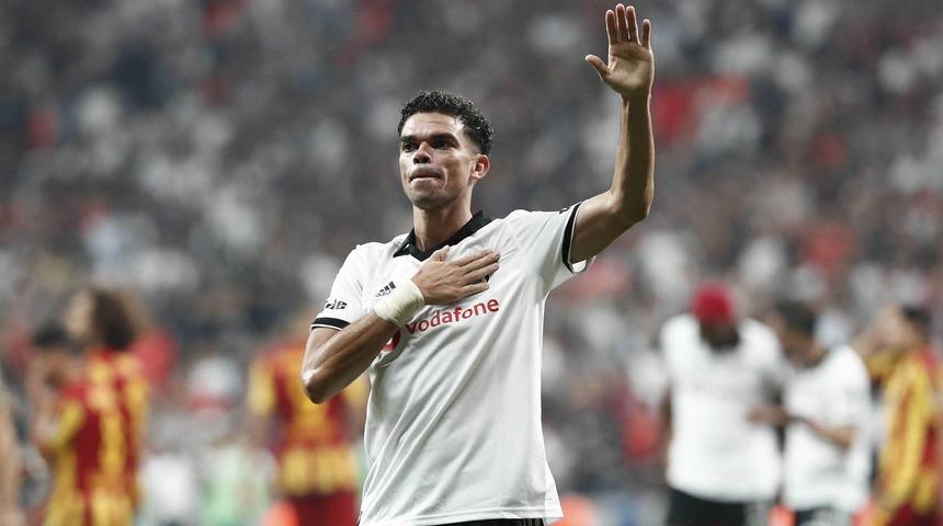Pepe, Beşiktaş'tan ayrılmadan önce personelin maaşını ödedi