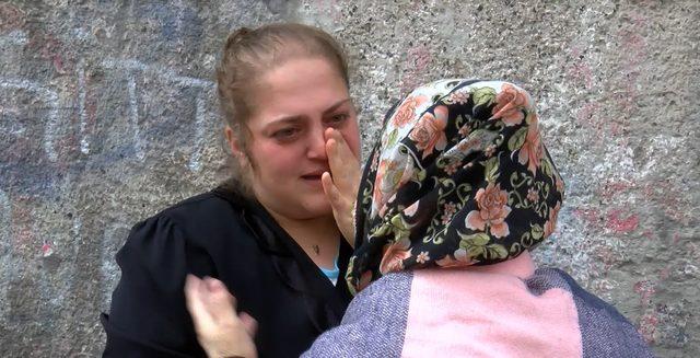 Fatih te yangın da mahsur kalan 2 &ccedil;ocuğu itfaiye kurtarıldı 2