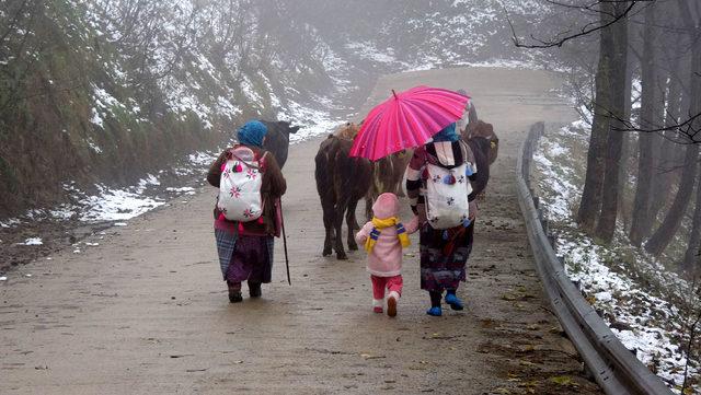 Yaylacılar kara yakalandı