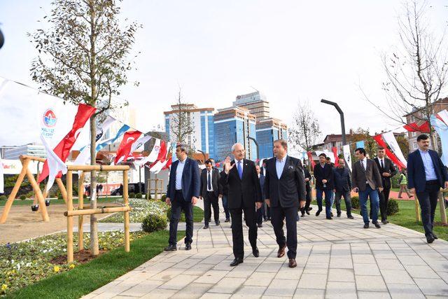 Kılıçdaroğlu, 44 dönümlük Maltepe Cumhuriyet Parkı’nı ziyaret etti