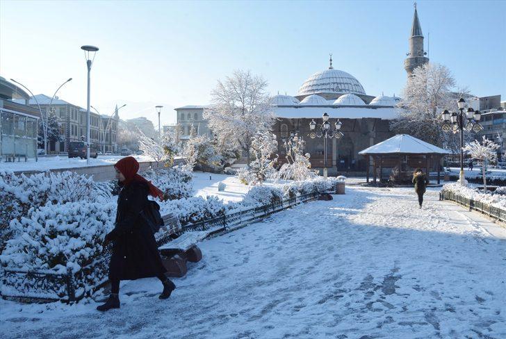 Doğu'da kar esareti başladı  G1
