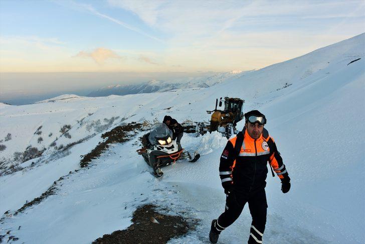 Muş'ta donmak üzere olan üç kişi kurtarıldı G5