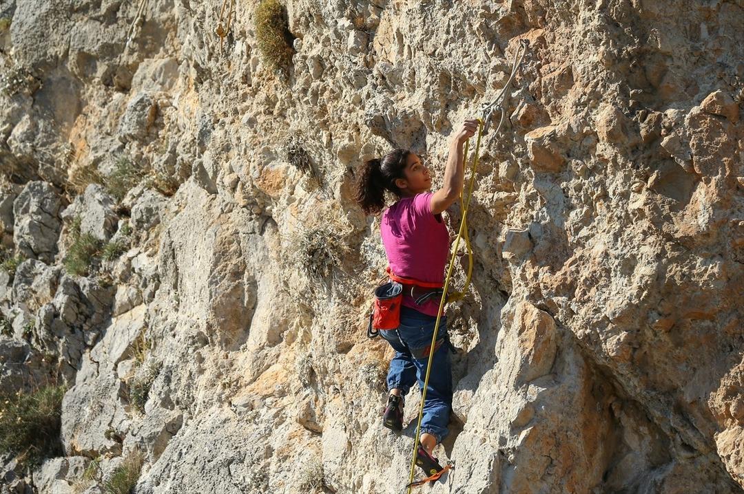 Dağcı ailenin zirve hedefleyen kızı 