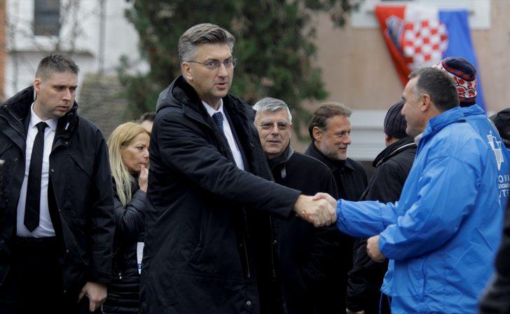 Hırvatistan'da Vukovar katliamının kurbanları anıldı  G3