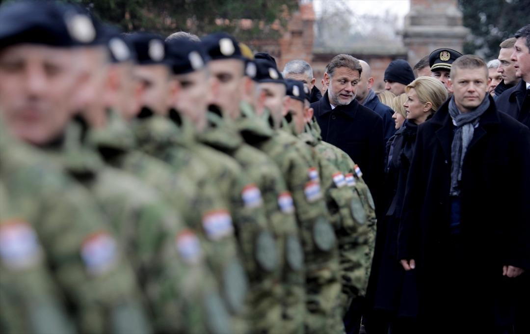 Hırvatistan'da Vukovar katliamının kurbanları anıldı 