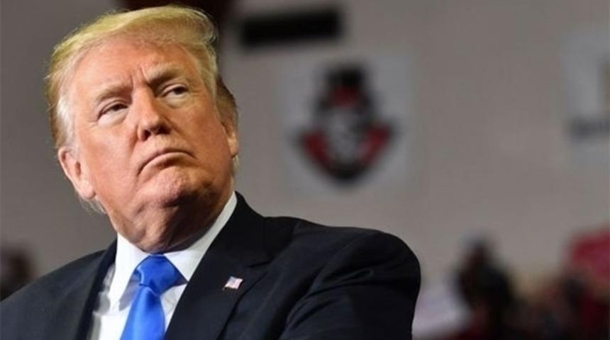 ABD'lilerin y&uuml;zde 57'si Trump'ın bir an &ouml;nce g&ouml;revden alınmasını istiyor