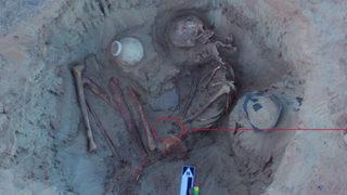3700 yıllık hamile kadın mezarı!