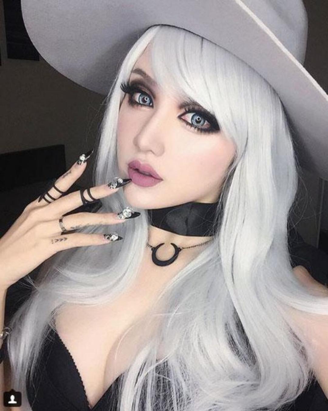 Anime mi yoksa ger&ccedil;ek insan mı?