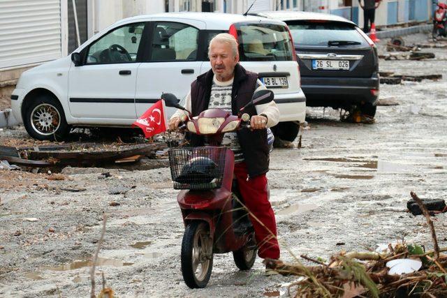 Doç. Dr. Özçelik: Bodrum'un altyapısı problemlerle dolu