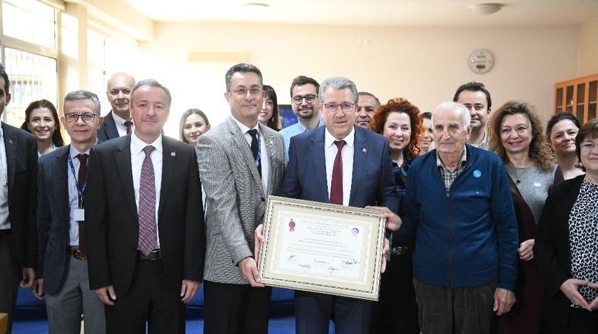 E&Uuml; Tıbbı Patoloji Ana Bilim Dalı akredite oldu