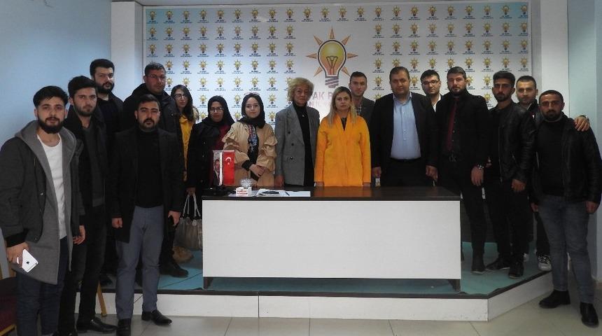 AK Parti Van B&uuml;y&uuml;kşehir Belediye Başkan aday adayı T&uuml;rkoğlu Ateş&rsquo;in teşkilat ziyaretleri