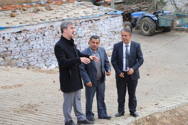 Başkan Şirin kırsal mahallelere çıkarma yaptı