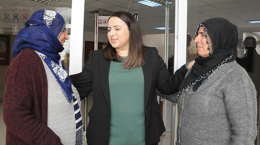 İlk kadın kaymakam vatandaşın gönlünde taht kurdu